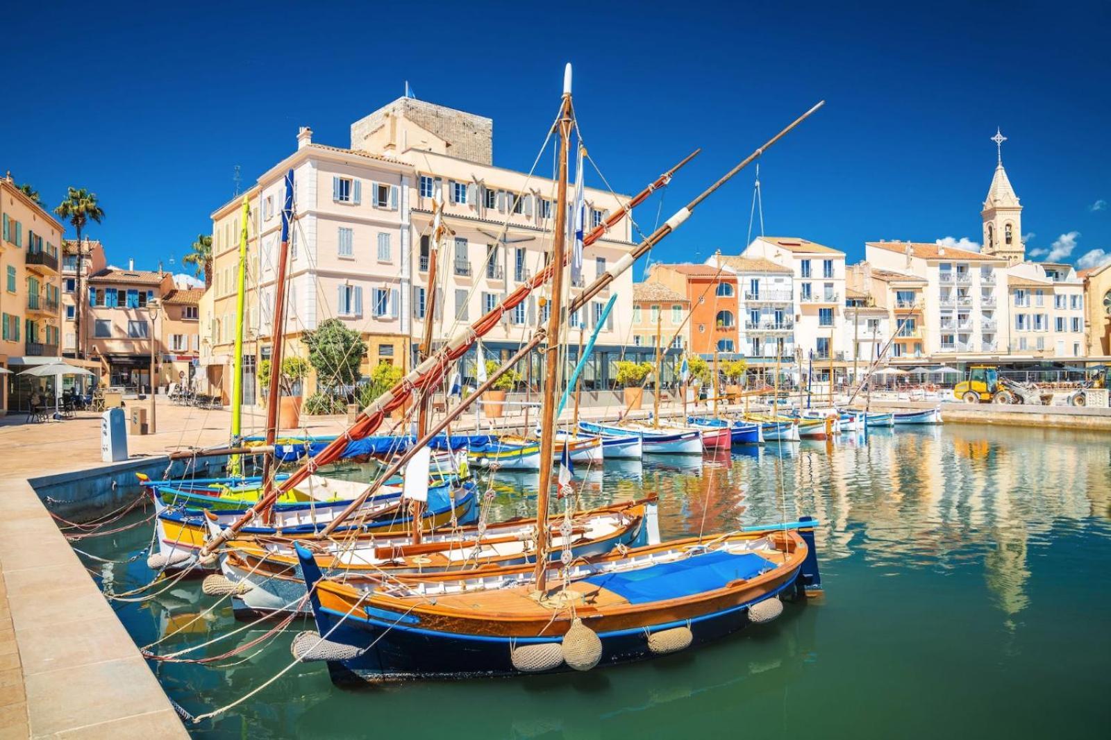 Grand T3 Lumineux Spacieux Propre, Tout Confort, Parking, Ascenseur, Emplacement Central Unique, Port-Commerces-Mer Et Plages A Pied, Location Du Samedi Au Samedi Sanary-sur-Mer Exterior foto